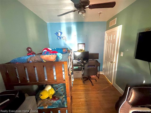 129 Osceola Drive, Pontiac, MI 48315