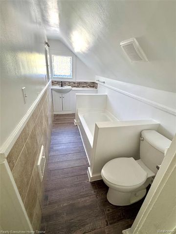 129 Osceola Drive, Pontiac, MI 48315