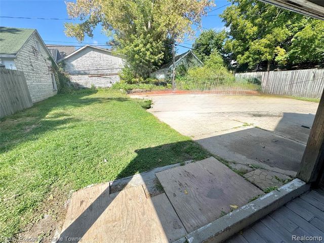 129 Osceola Drive, Pontiac, MI 48315