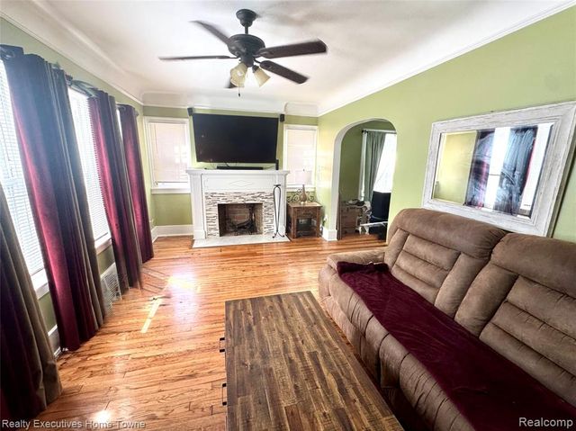 129 Osceola Drive, Pontiac, MI 48315