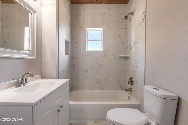 708 Davis Street, Daytona Beach, FL 32118