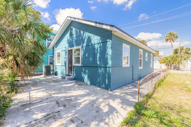 708 Davis Street, Daytona Beach, FL 32118