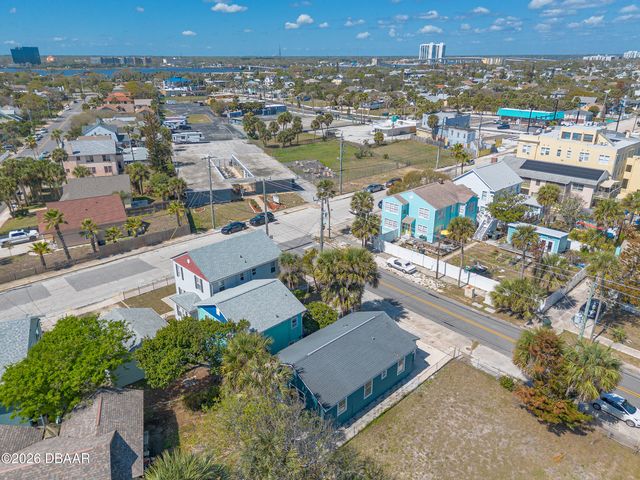 708 Davis Street, Daytona Beach, FL 32118