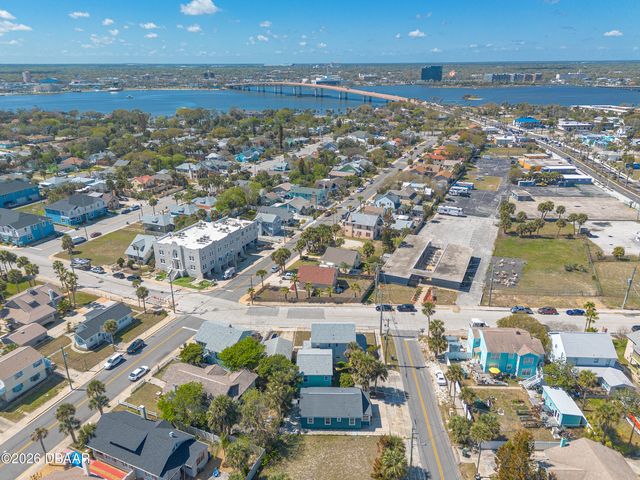 708 Davis Street, Daytona Beach, FL 32118