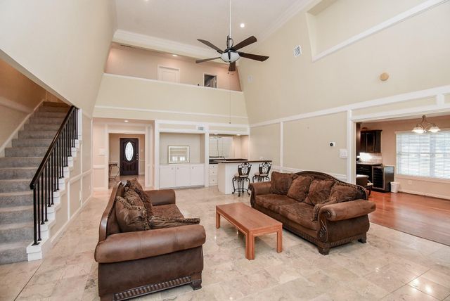 426 Longview Drive, Sugar Land, TX 77478