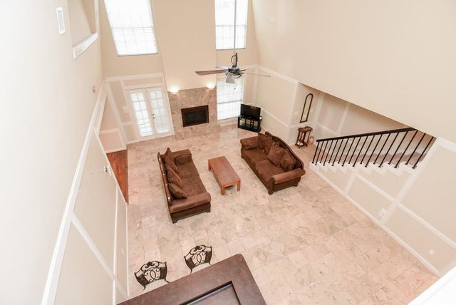 426 Longview Drive, Sugar Land, TX 77478