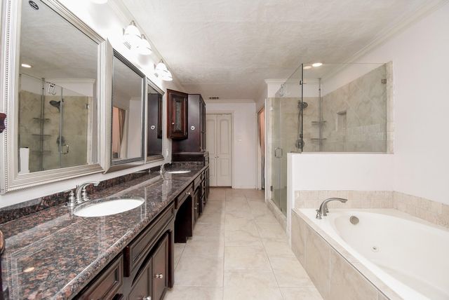 426 Longview Drive, Sugar Land, TX 77478