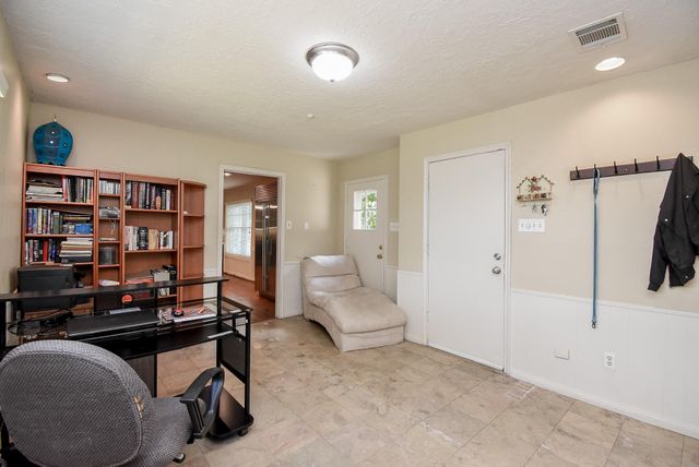 426 Longview Drive, Sugar Land, TX 77478