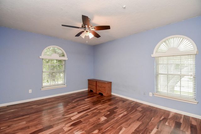 426 Longview Drive, Sugar Land, TX 77478