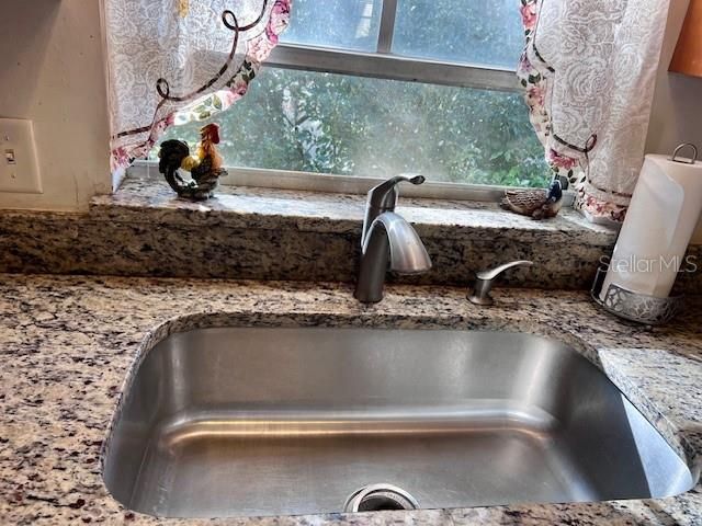 370 WINDMEADOWS STREET 370, Altamonte Springs, FL 32701