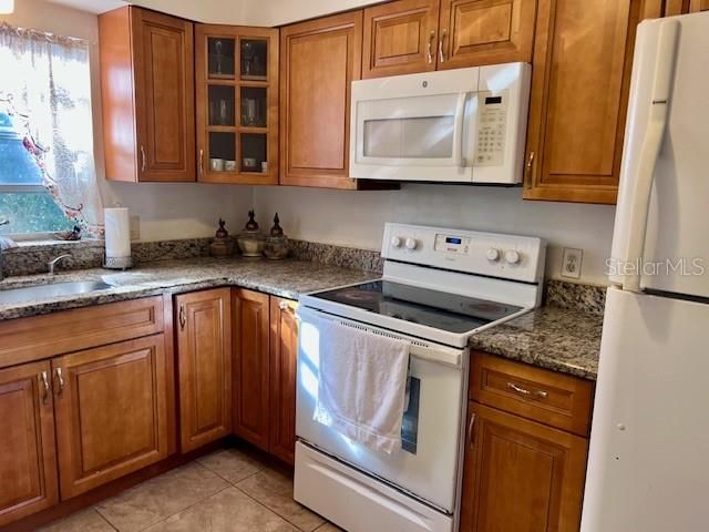 370 WINDMEADOWS STREET 370, Altamonte Springs, FL 32701