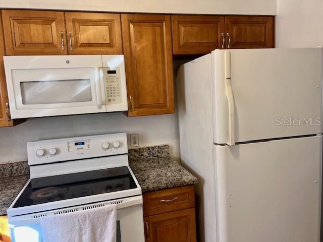 370 WINDMEADOWS STREET 370, Altamonte Springs, FL 32701