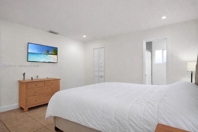 1654 SW 138th Ct, Miami, FL 33175