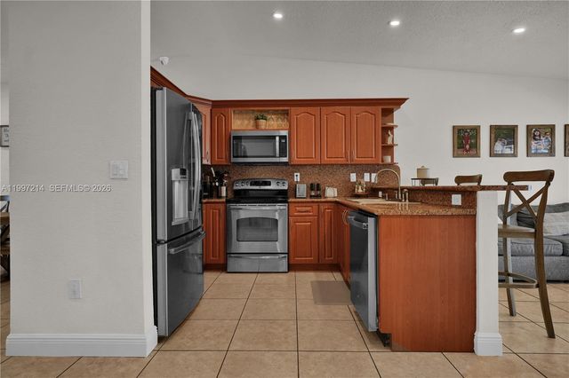 1654 SW 138th Ct, Miami, FL 33175