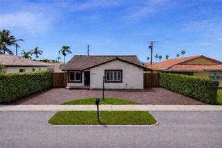 1654 SW 138th Ct, Miami, FL 33175