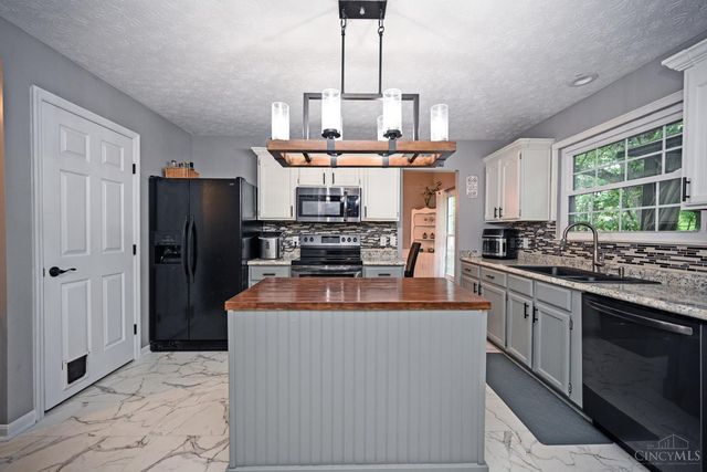 3669 Shorewood Drive, Batavia Twp, OH 45102