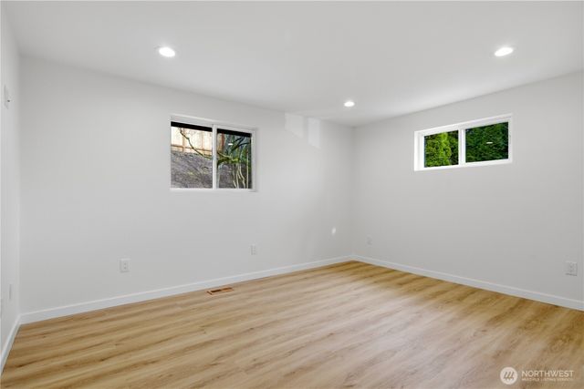 12600 SE 27th Street, Bellevue, WA 98005