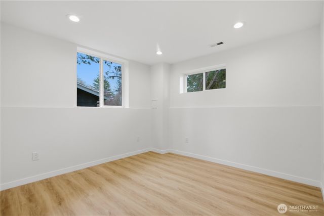 12600 SE 27th Street, Bellevue, WA 98005