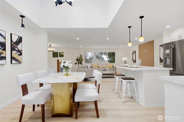 12600 SE 27th Street, Bellevue, WA 98005