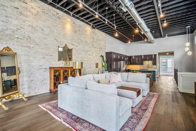 611 Hartman Street, Houston, TX 77007