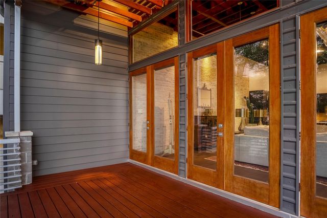 611 Hartman Street, Houston, TX 77007