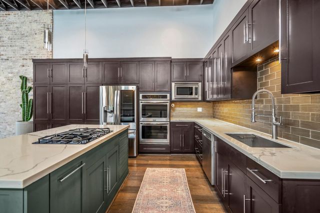 611 Hartman Street, Houston, TX 77007