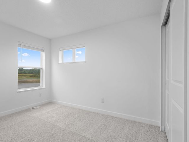 18364 Gladhurst Lane, Lakeville, MN 55044