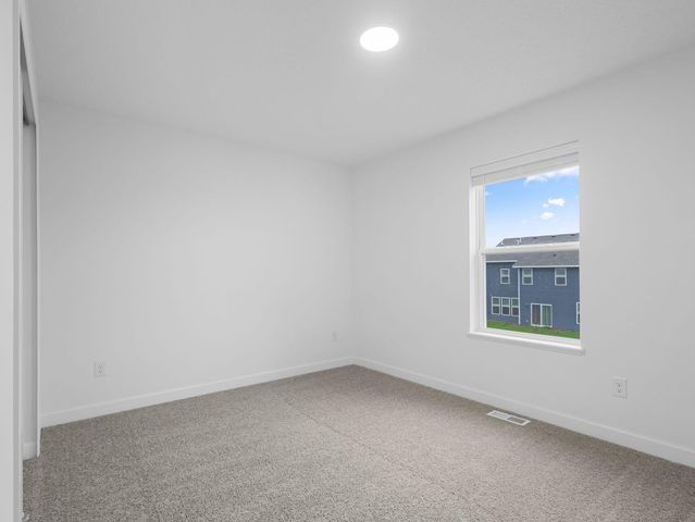 18364 Gladhurst Lane, Lakeville, MN 55044