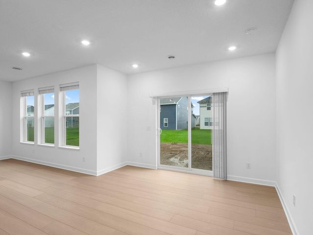 18364 Gladhurst Lane, Lakeville, MN 55044