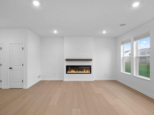 18364 Gladhurst Lane, Lakeville, MN 55044