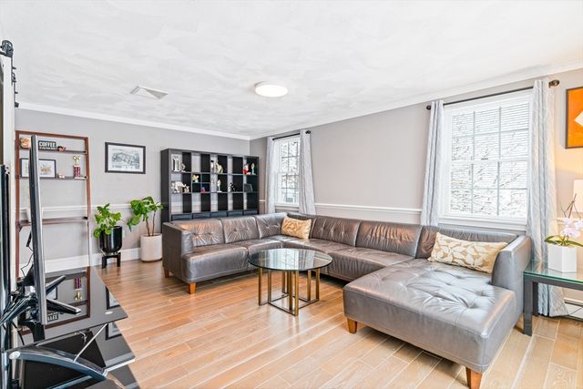 21 Barstow Dr, Braintree, MA 02184