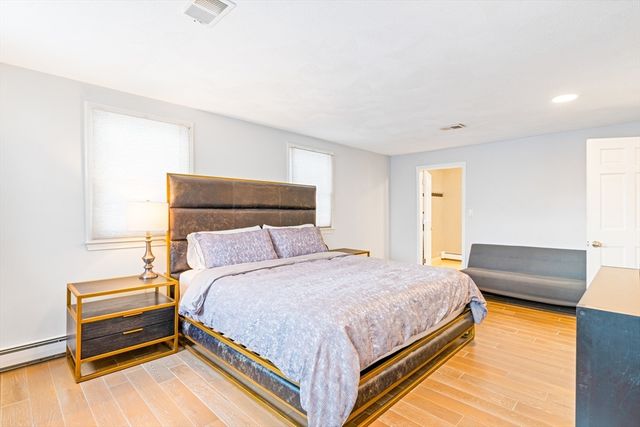 21 Barstow Dr, Braintree, MA 02184