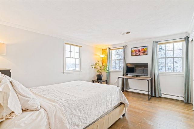 21 Barstow Dr, Braintree, MA 02184