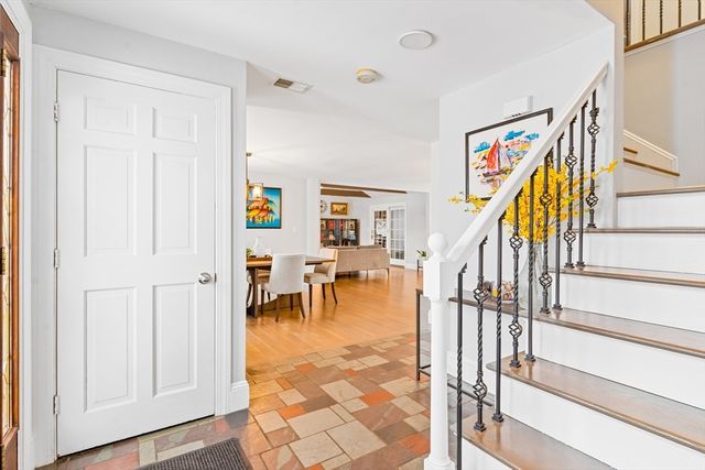 21 Barstow Dr, Braintree, MA 02184