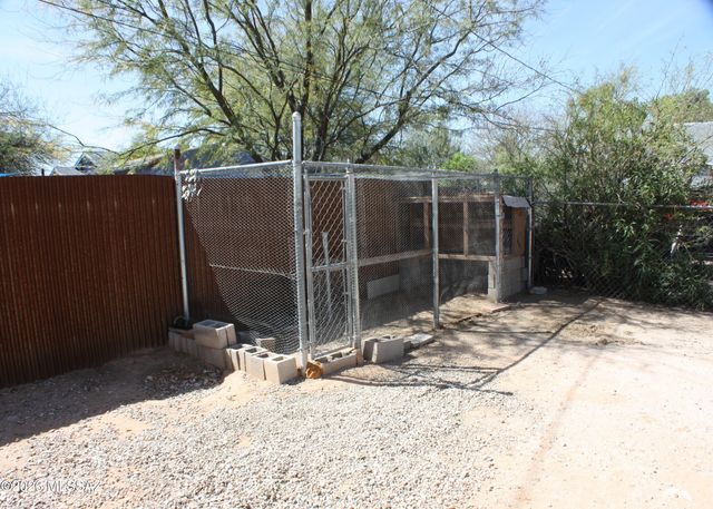 2775 N Desert Avenue, Tucson, AZ 85712