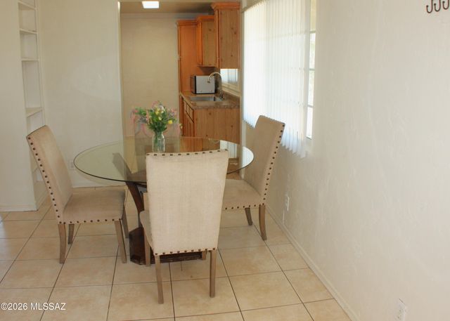 2775 N Desert Avenue, Tucson, AZ 85712