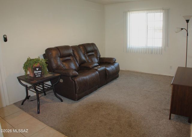 2775 N Desert Avenue, Tucson, AZ 85712