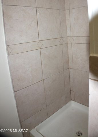 2775 N Desert Avenue, Tucson, AZ 85712