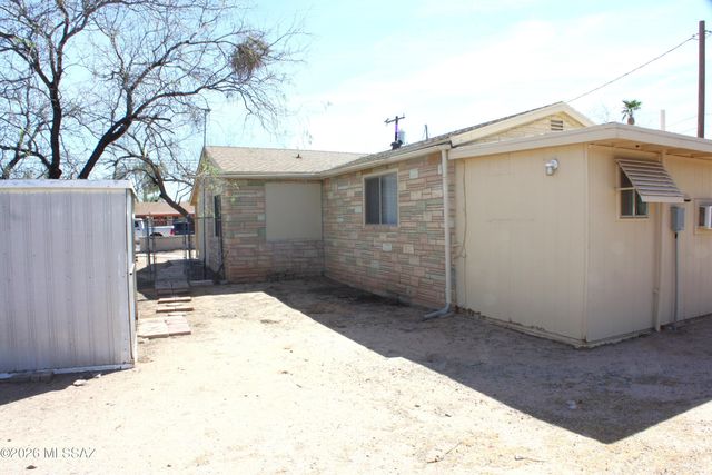 2775 N Desert Avenue, Tucson, AZ 85712