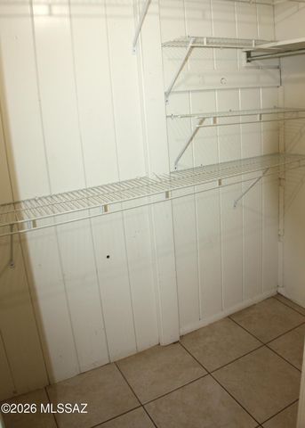 2775 N Desert Avenue, Tucson, AZ 85712