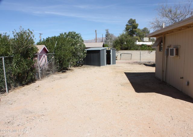 2775 N Desert Avenue, Tucson, AZ 85712