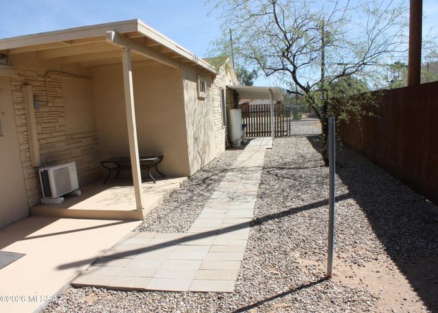 2775 N Desert Avenue, Tucson, AZ 85712