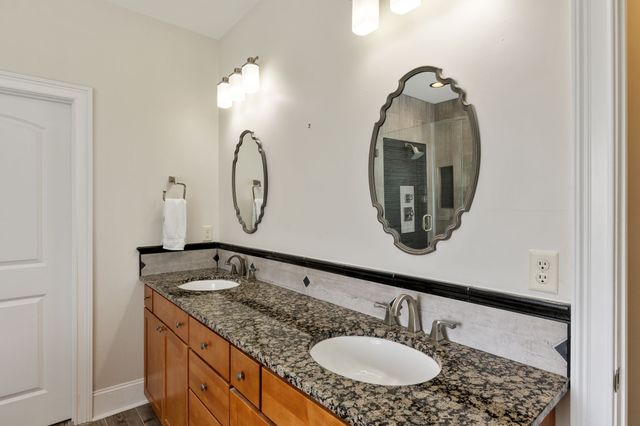 1517 Charleston Park Dr, Spring Hill, TN 37174