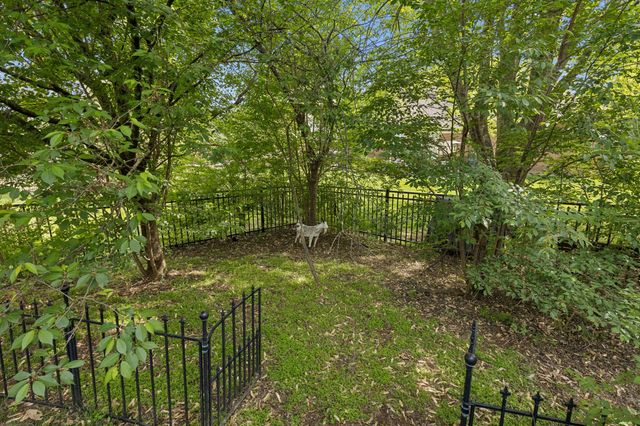 1517 Charleston Park Dr, Spring Hill, TN 37174