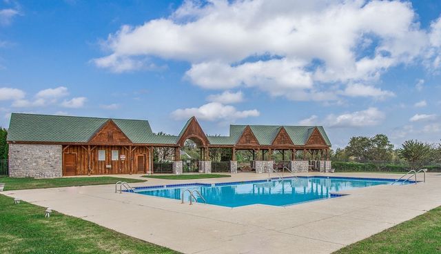 1517 Charleston Park Dr, Spring Hill, TN 37174