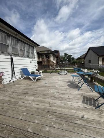 1044 Ferdinand Avenue, Forest Park, IL 60130