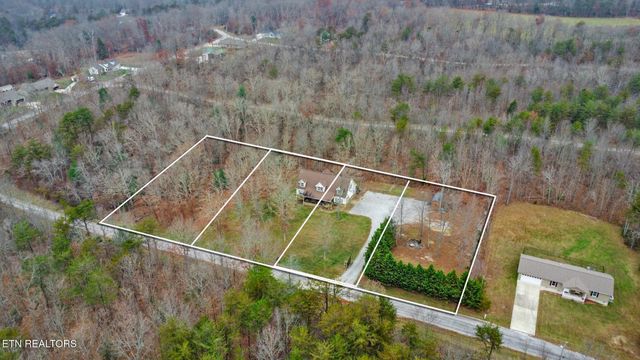 1035 Gray Eagle Drive, Crossville, TN 38572