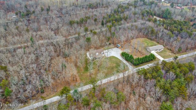 1035 Gray Eagle Drive, Crossville, TN 38572