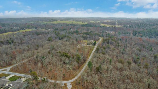 1035 Gray Eagle Drive, Crossville, TN 38572