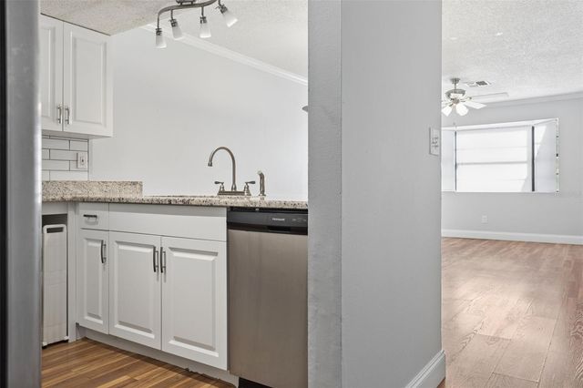 10307 COUNCILS WAY, Tampa, FL 33617